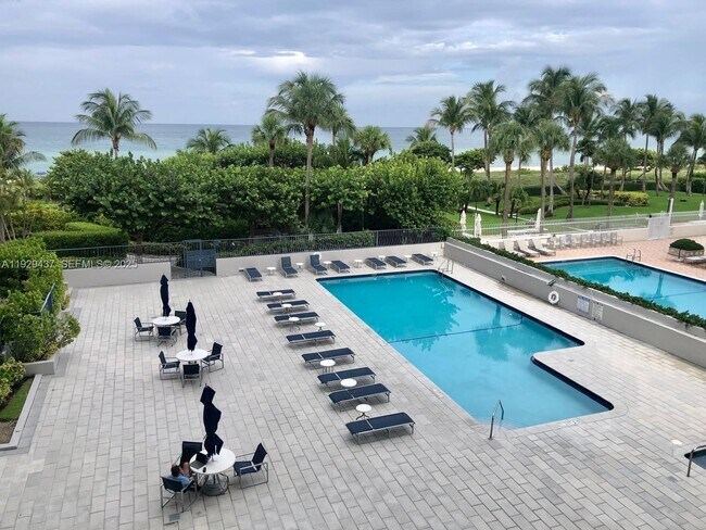 Photo - 8877 Collins Ave Unidad 308