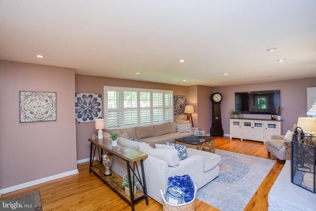 Photo - 67 Townview Dr