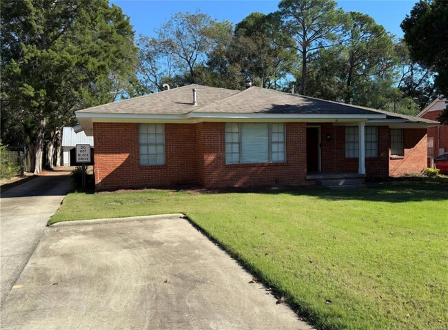 Photo - 16 Calhoun Rd Townhome