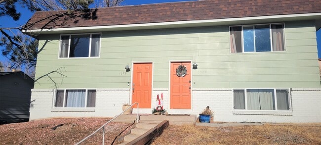 Building Photo - 1076 Magnolia St