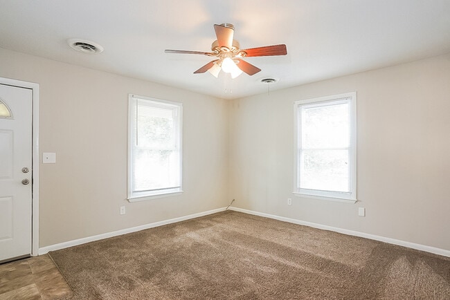 Photo - 2819 Lumpkin Rd