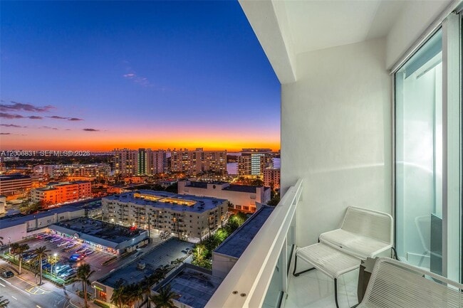 6801 Collins Ave Unit PH01/02