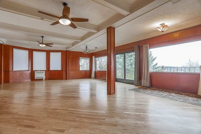 Building Photo - Spacious Forest Park Home with Views of Mt...