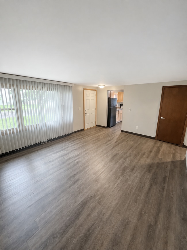 Photo - 607-701 Woodbine Ave Unit 701