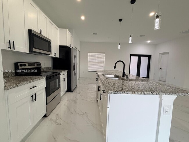 Photo - 2706 72nd St W