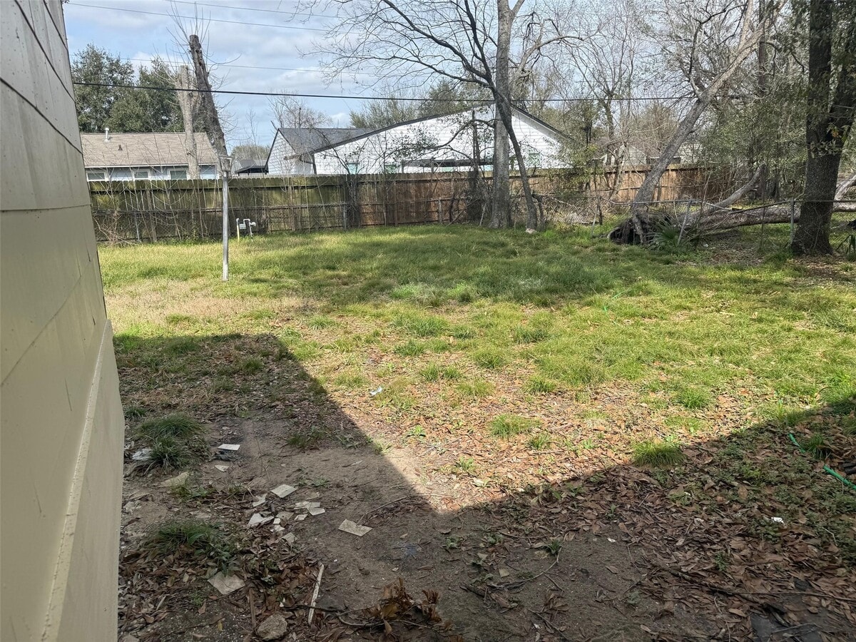 Photo - 5933 Southgood St