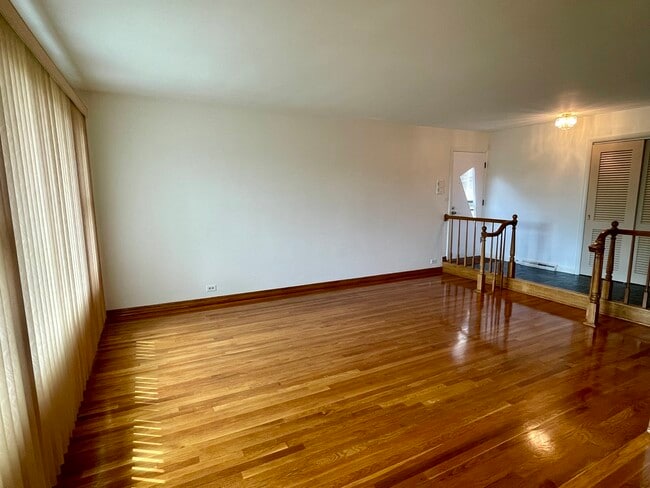 Photo - 7150 N Crawford Ave