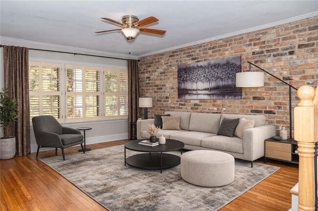 Photo - 153 Lindbergh Drive NE