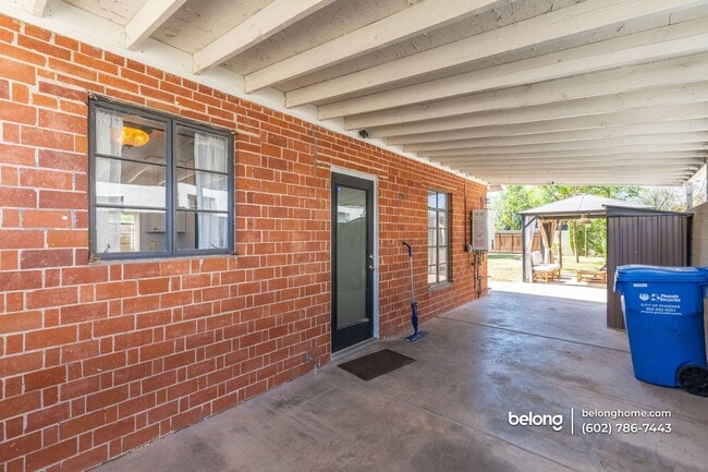 Photo - 1136 E Almeria Rd