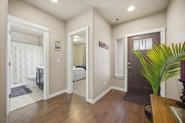 Photo - 368 Wishkah Dr