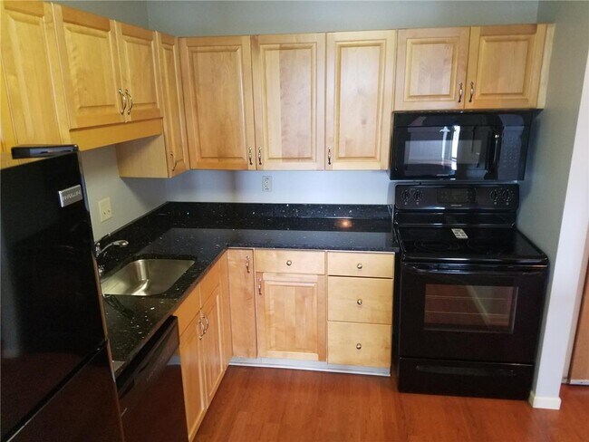 Photo - 78 10th St E Unit 1904