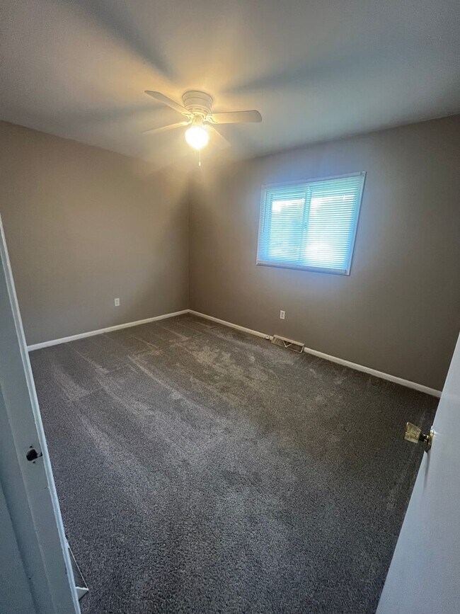 Photo - 1851-1853 W GRANDVIEW BLVD Unit 1851