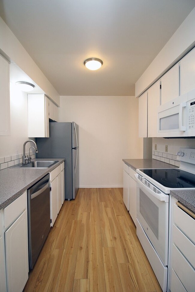 Photo - 8122-8122 SW 31st Ave Unit 8110