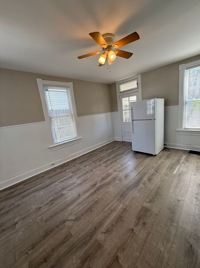 Photo - 1911 Elm Ave Unidad 1