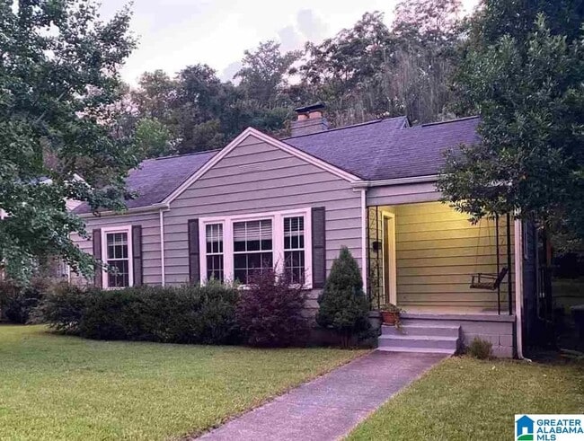Building Photo - 712 47th Way S Rental