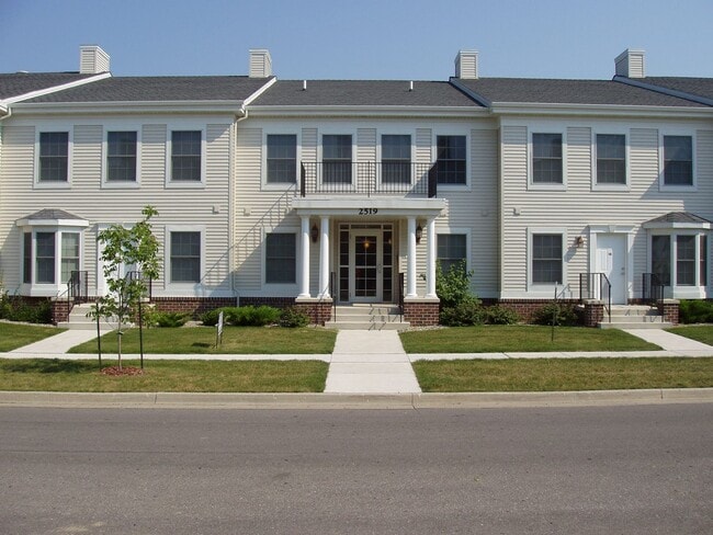 Building Photo - 2519 Bristol Dr Unit BR9-207
