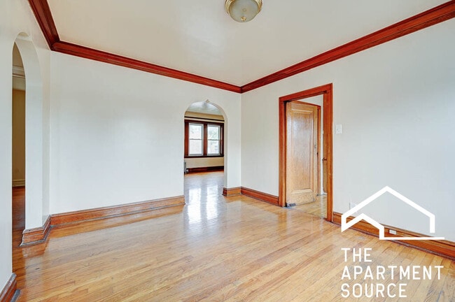Building Photo - 5559 W Altgeld St Unit 1