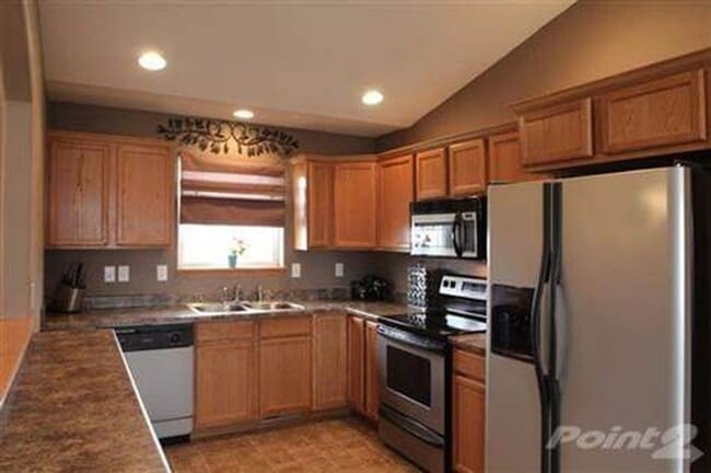 Photo - Quiet North Liberty Townhouse - CCA School District