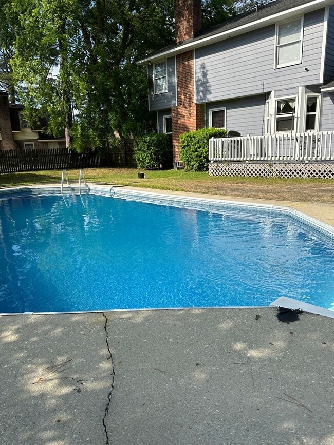 Photo - 617 Lufkin Cir