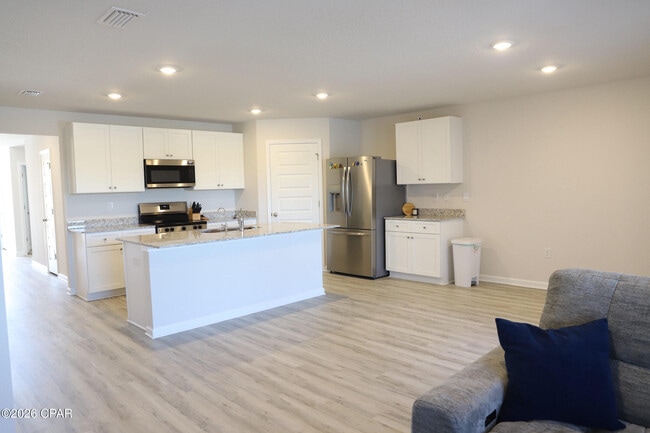 Photo - 5073 Windrow Way