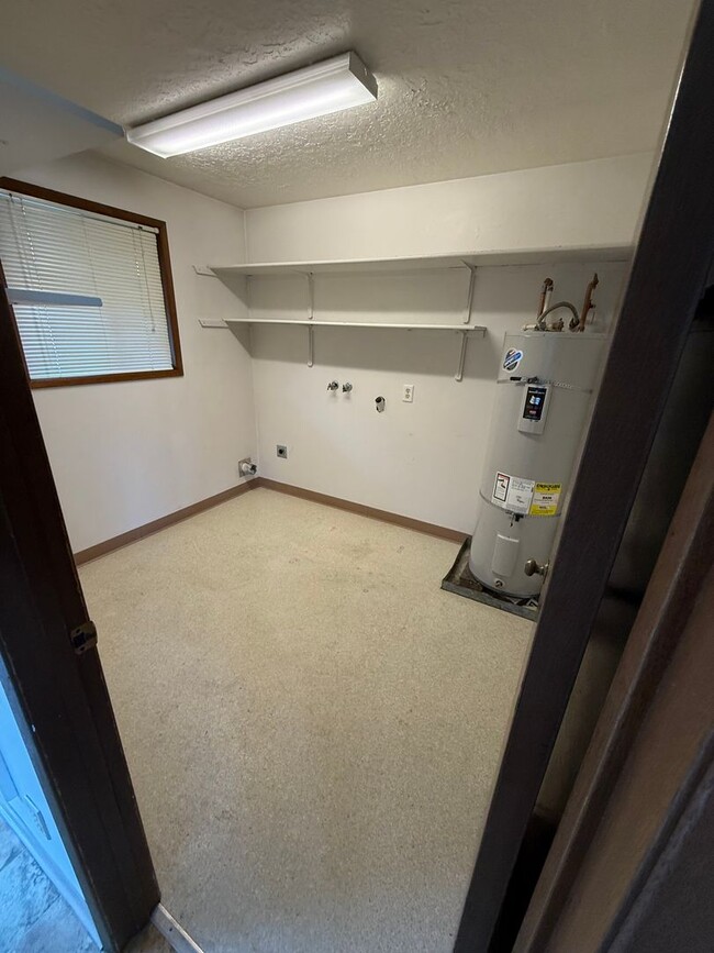 Photo - 465 N 11th St Unidad A