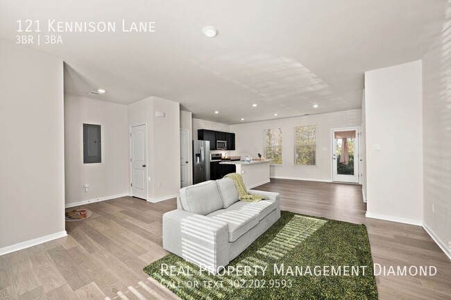 Photo - 121 Kennison Ln