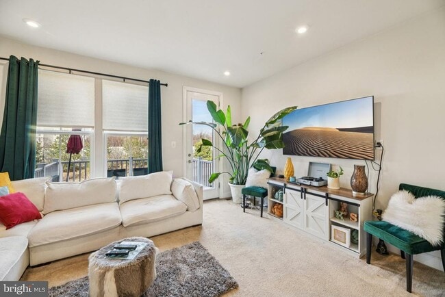 Photo - 251 Phoenix Dr