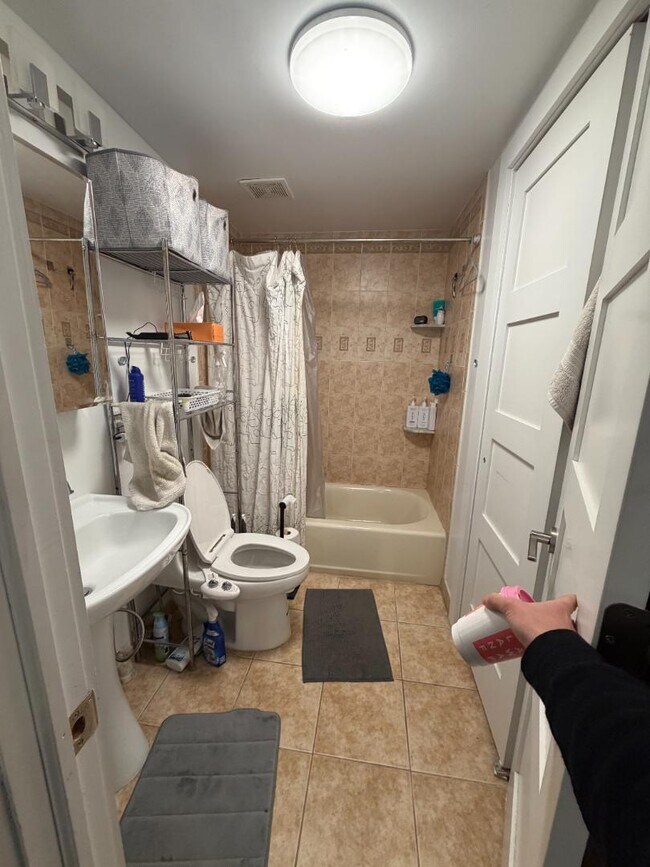 Photo - 100 Wayne St