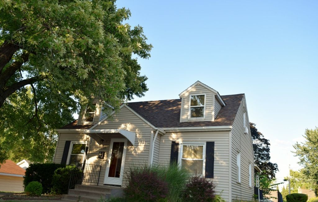 Photo - 2325 N Marquette St Casa