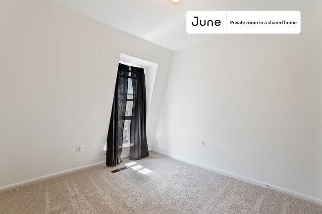 Photo - Room in Shared 5 bed/2 bath home Unit 2C