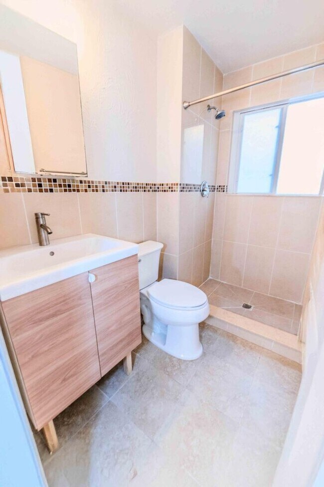 Photo - 8111 Cedar Hollow Ln