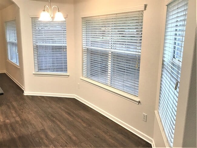 Photo - 4910 Monarch Meadow Ln