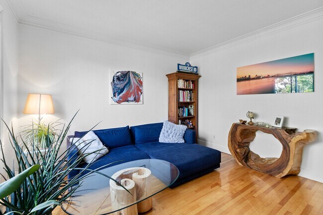 Photo - 1680 Bd Desmarchais Unit 3