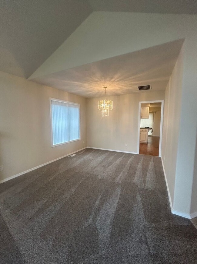 Photo - Beautiful Three Bedroom in Keizer