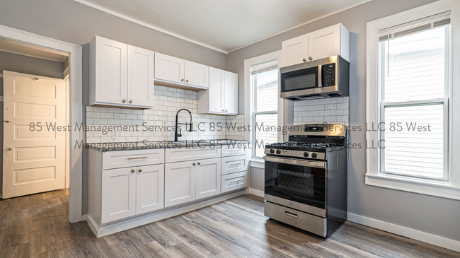 Photo - 914 Butterworth St SW Casa