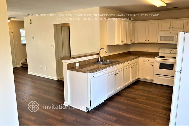 Photo - 310 Holton Dr