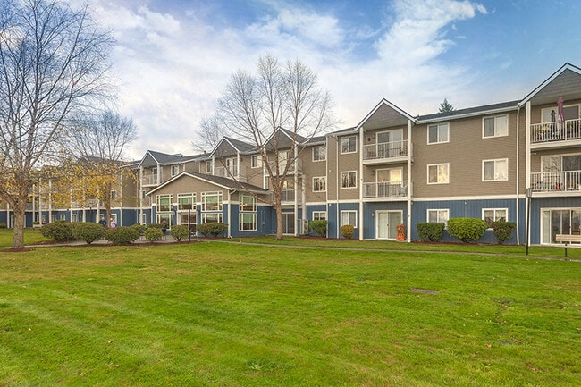 Warm and Friendly Onsite Staff - Vintage at Bremerton