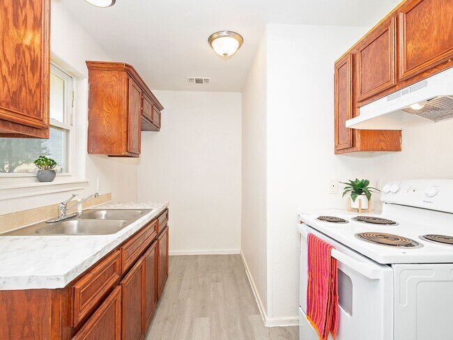 Photo - 1802 16th St