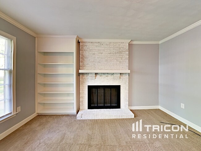 Photo - 6520 Farmingdale Dr