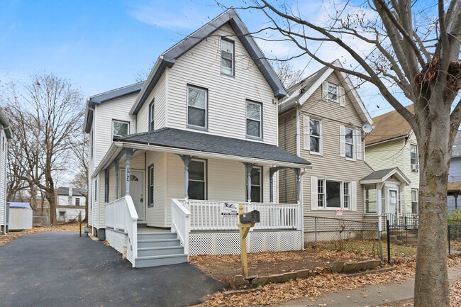 Building Photo - 393 Huntington St Rental