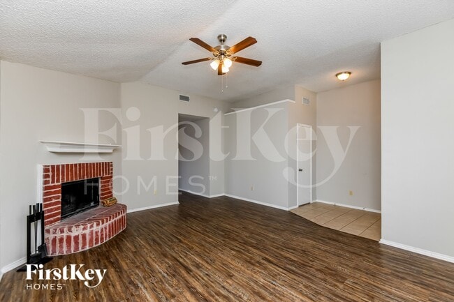 Photo - 10913 Ives St