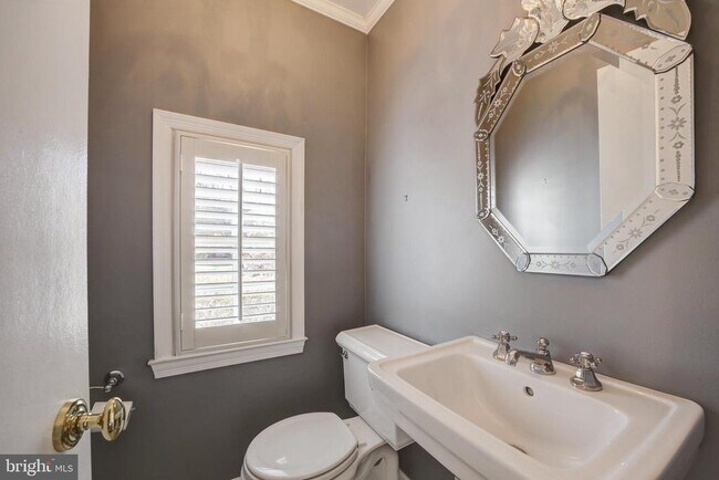 Photo - 7721 Maryknoll Ave