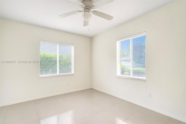 Photo - 729 NE 16th Ave Unit 729C