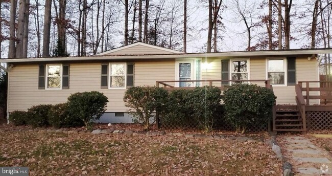 Building Photo - 116 Lakeview Pkwy Rental