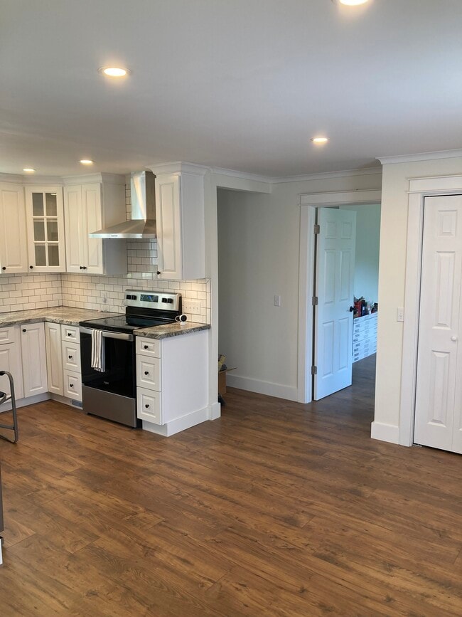 Photo - 18 Fairfield Ave