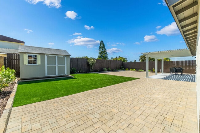 Photo - 292 Slate St