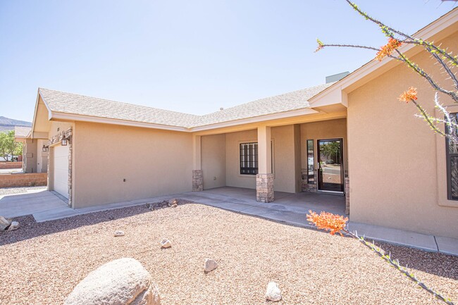 Photo - 4 Bedroom 2 bath Beautiful Home