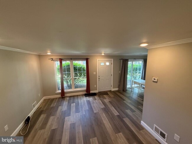 Photo - 28 Drewes Ct