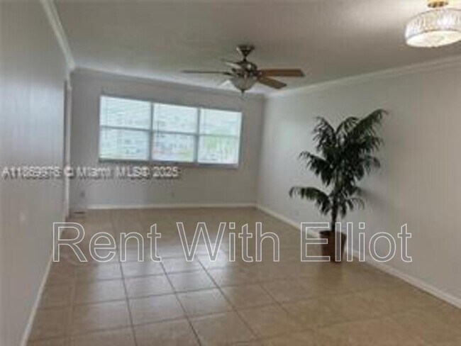 Photo - 2223 Park Ln