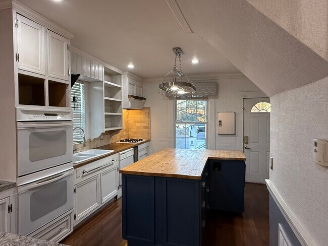 Photo - 321 E Stoddard St